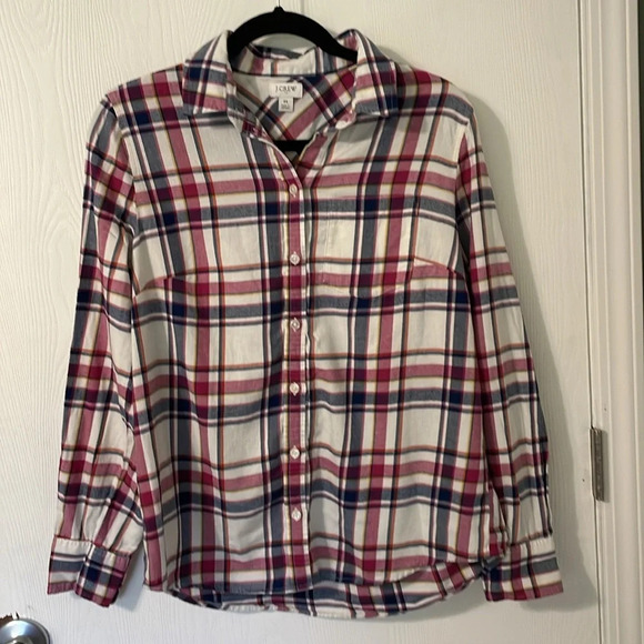 J. Crew Flannel Pattern White/Navy/Dark Pink Plaid Button Down Shirt Size Medium - Picture 1 of 6